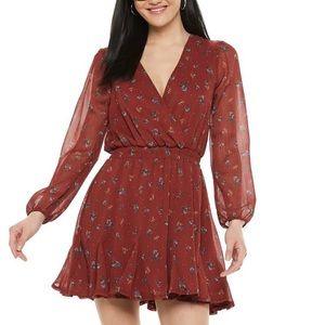 Trixxi Long Sleeve Floral Godet Mini Dress. Size small . New with tags